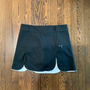 Small puma athletic skirt!